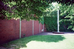 Remnant_of_Outfield_Wall,_Forbes_Field[1]
